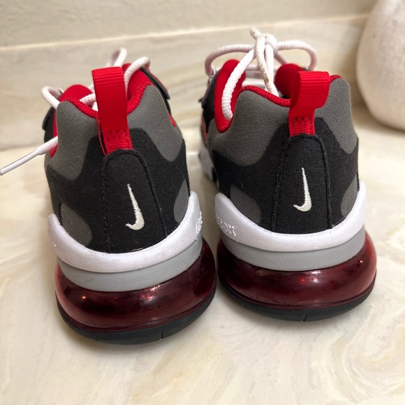 Nike Air Max 270 React, Size 4.5Y - Picture 5 of 8